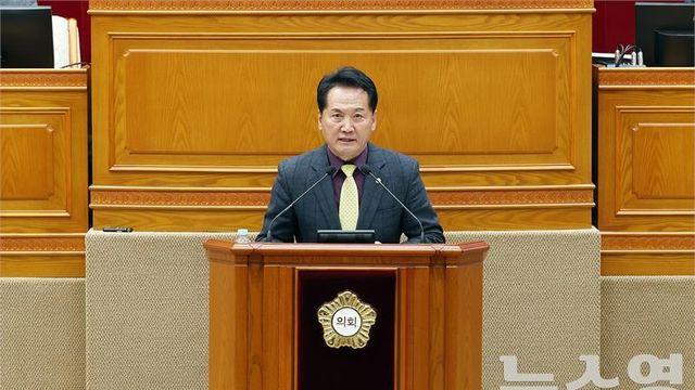 음경택 안양시의원, 최대호 시장 공직선거법 위반 의혹 추궁