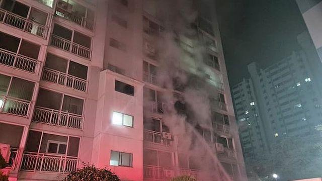 “최신폰으로 안 바꿔줘서” 홧김에 불지른 여중생…아파트 주민 17명 병원이송