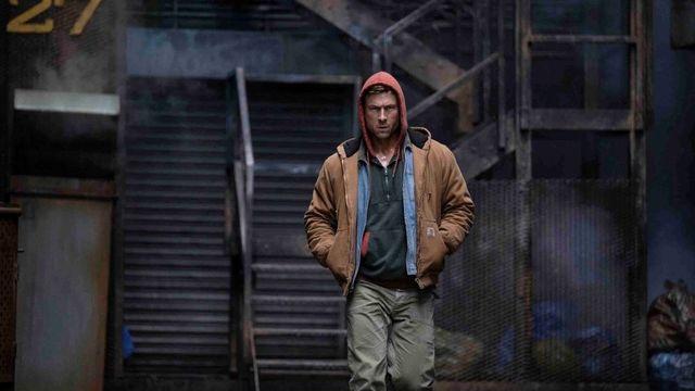 톰 크루즈가 직접 액션 노하우 전수… 고강도 훈련에 구토 난무한 영화, 개봉 일주일 밀렸다