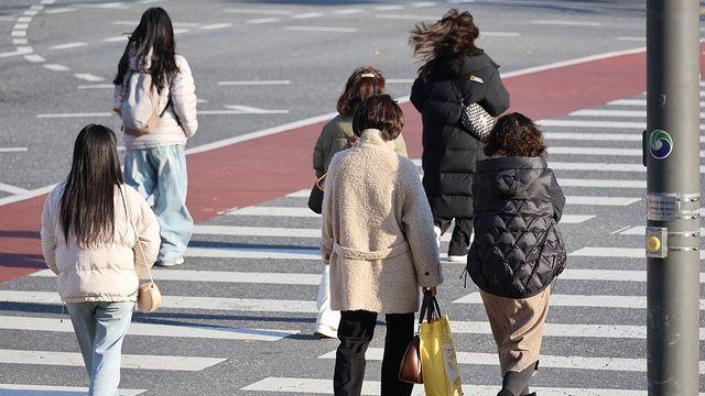 [날씨] 절기 '소설'이지만 춥고 눈은 안 와…동해안 불조심