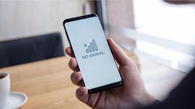 러 휴대전화 인터넷 차단에 러 국민들 불만 폭발 일보직전