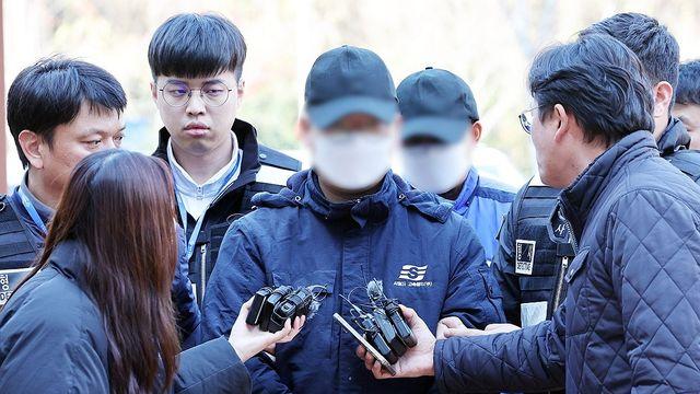 '휴대전화 딴짓' 여객선 좌초 항해사 