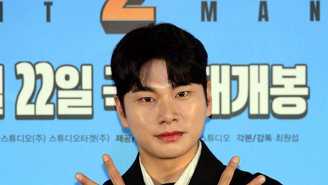 ‘놀면 뭐하니?’ 측 “이이경에 하차 권유 맞다.. ‘면치기 논란’ 제작진 불찰” 공식 사과