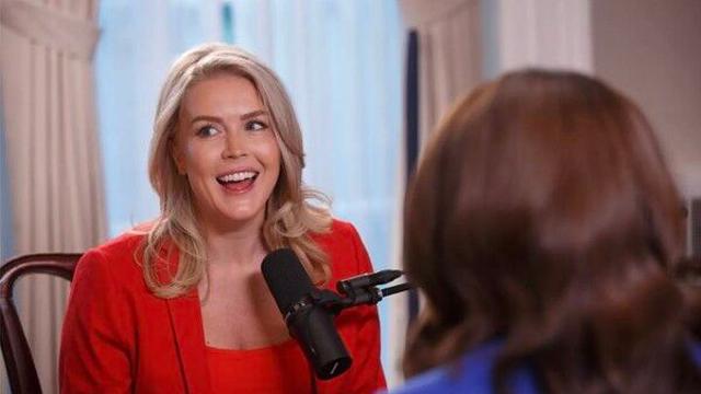 28세 최연소 백악관 대변인 