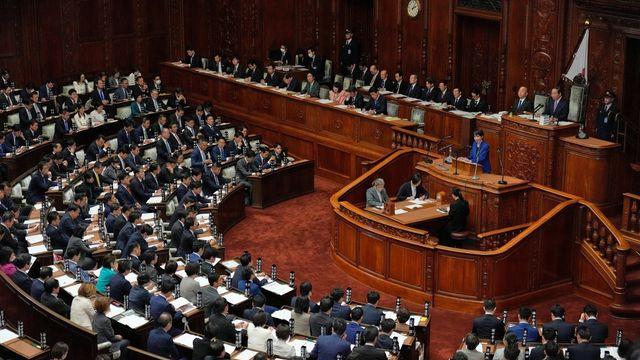 日국회의원 수 9% 이상 줄인다…자민·유신, 연내 법안 제출