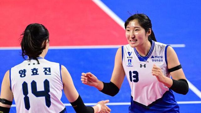 현대건설, IBK기업은행 완파하고 4연패 탈출…우리카드도 연승(종합)