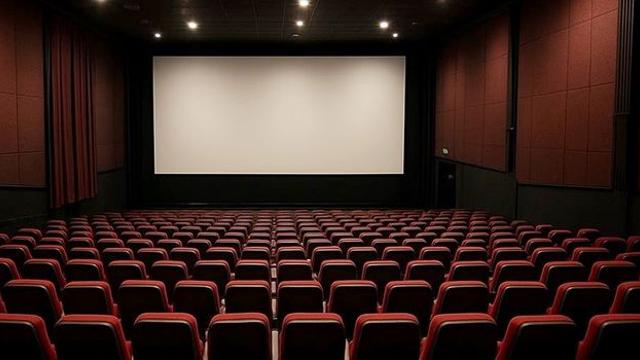 한국 영화계 발칵…563만 '좀비딸' 꺾고 '2025 박스오피스' 1위 차지한 영화