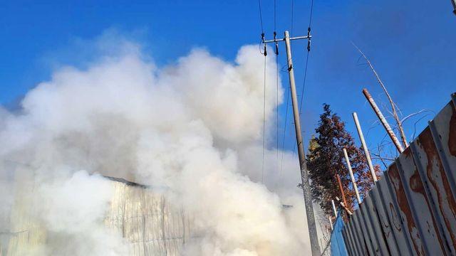 강릉 폐기물 처리장서 불…4시간여 만에 진화