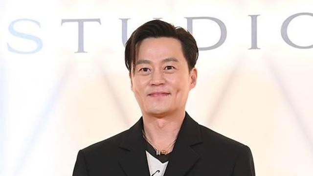 이서진, 여가수와 연애 고백…