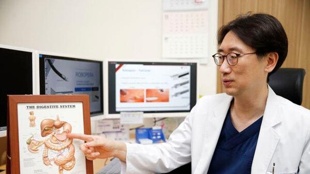 절제·봉합 돕는 로봇 내시경…'피지컬 AI' 수술 시대 연다