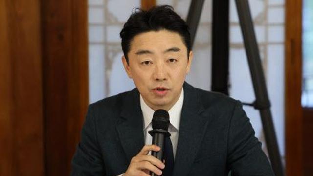 강훈식, 7급 공무원 '갑질' 의혹 조사 지시