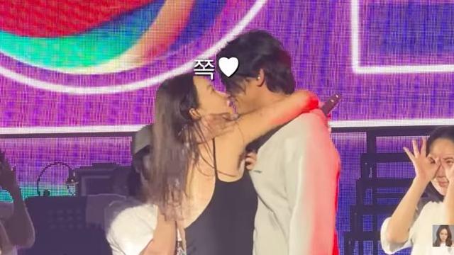 백지영, '내귀에캔디' 무대 중 실제 뽀뽀…♥정석원과 달달 