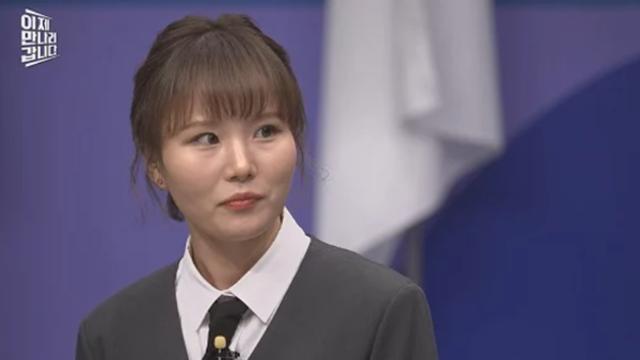 '이만갑' 목선 몰고 동해 건넜다...북한 MZ 강규리 탈북기 공개
