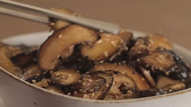 한번 만들어두면 한식·양식·중식에 모두 섞을 수 있는 '완벽한 반찬'