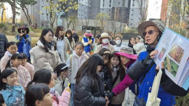 용인 영덕1동 주민자치위원회 “아파트 숲이 ‘인문학 힐링 캠퍼스’로 변했어요”