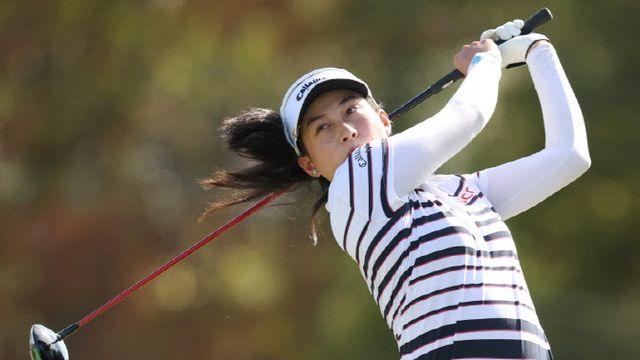 6타 차 선두 티띠꾼, 올해의 선수·베어 트로피·상금왕까지 눈앞