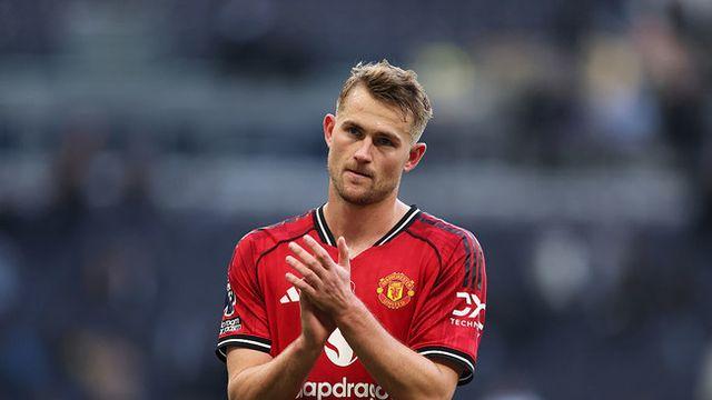 아모림 감독, 맨유 전설 극찬받은 CB 더 분발 원한다 “정말 잘하고 있지만, 자신감 되찾길”