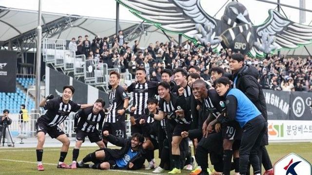 ‘지난해 꼴찌→기적의 승격 PO’ 성남, 부산에 2-1 역전승… 전남은 1-2 역전패로 승격 좌절 [K리그2 종합]