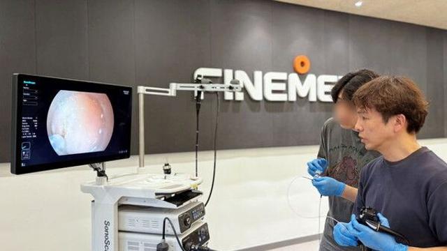 외산 독주 흔든다…연말 내시경 검진, 국내 기업에 '기회'