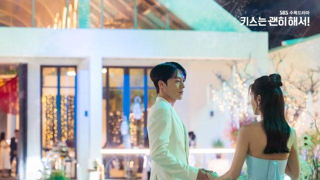 '키스는 괜히 해서!' 손디아 표 윈터송 'Love is' 오늘(23일) 발매