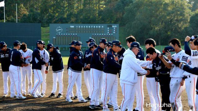 한화 이글스, 미야자키 마무리캠프 종료...김경문 감독 