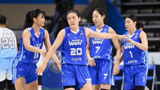 여자프로농구 우리은행, 신한은행 꺾고 시즌 첫 승 신고