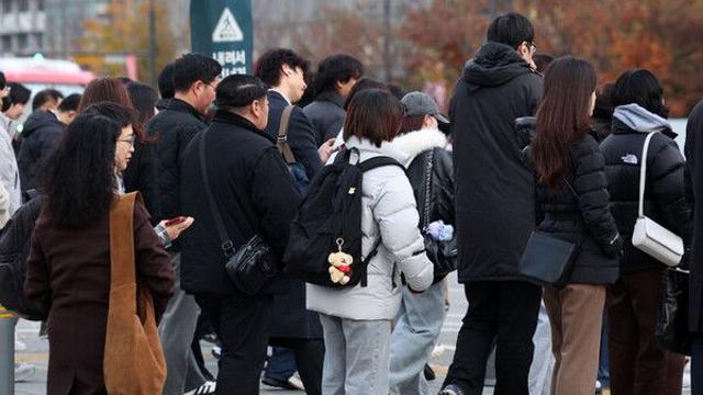 수도권 등 5㎜ 약한 비…강원·경북 건조 '산불 주의'[내일날씨]