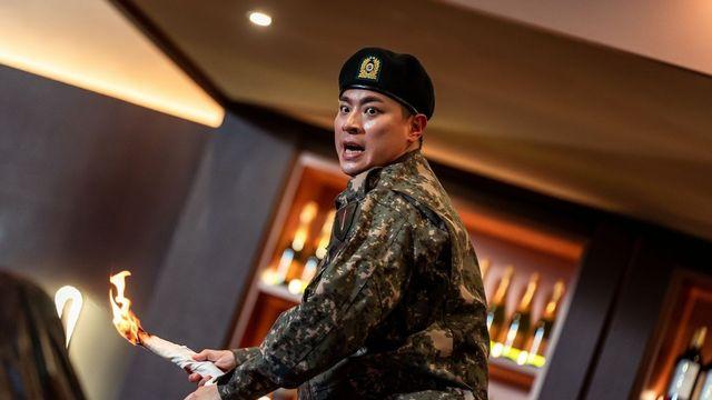 박정민, OTT→영화→연극 '라오파'까지…2025년 가장 바쁜 얼굴