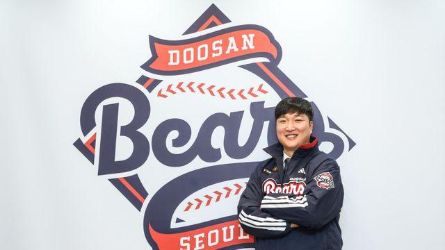 이진영 코치 영입한 두산, ‘신설 보직’ 1·2군 타격 총괄코치 맡긴다!