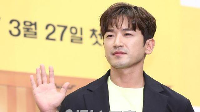 신화 이민우, 내년 3월 29일 결혼…축가는 은지원·박서진