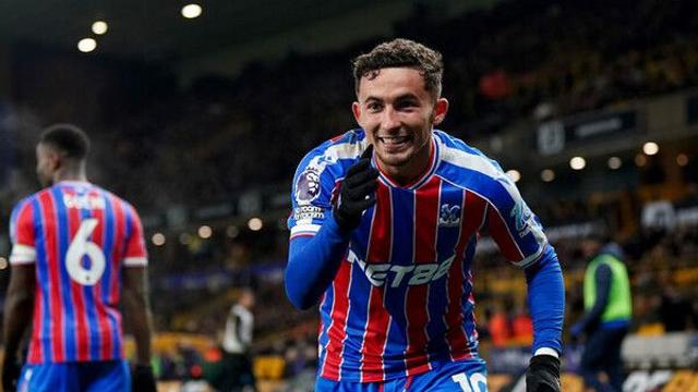 황희찬, 새 감독 데뷔전 교체 출전…울버햄튼은 개막 무승