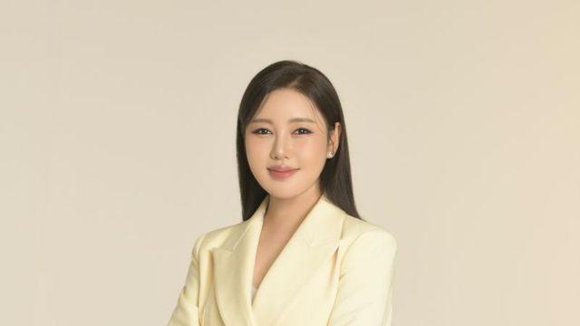 송가인, 6년 만의 ‘금의환향’…참가자→’카리스마 폭발’ 심사위원까지