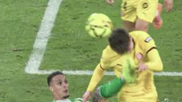 [라리가 ISSUE] 탈맨유→승승장구하다가 오버헤드킥으로 상대 얼굴 ‘퍽’...다이렉트 퇴장