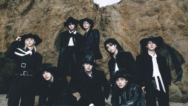 Stray Kids' 'DO IT' Tops iTunes and Spotify Charts... Six-Color Remixes Tease a 'Good Time'