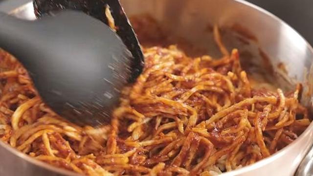 냉장고에 넣기만 하면 딱딱해지는 진미채, 입에서 사르르 녹을 정도로 부드럽게 만드는 법