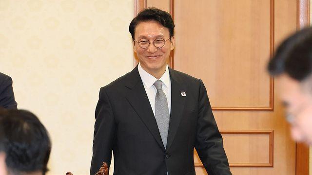 金총리, 당권도전 여부에 