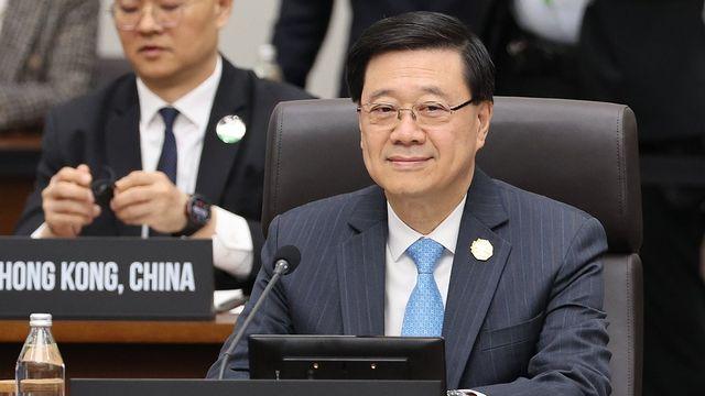 홍콩도 中'한일령' 따라가나…행정수반 