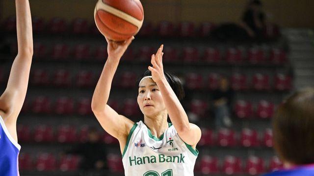여자농구 하나은행, 삼성생명에 승리…이이지마 34점 폭발