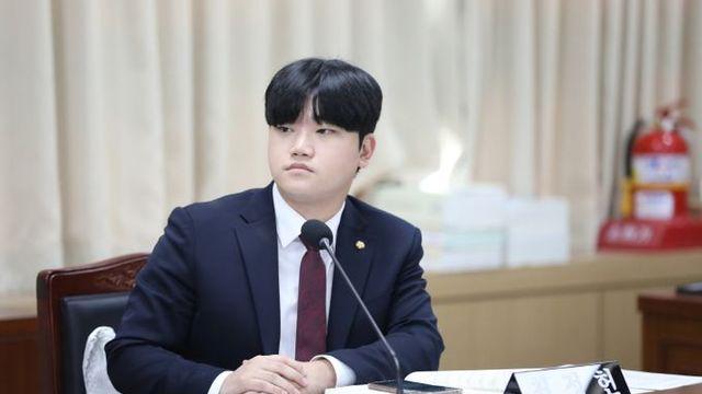 [행감]수원특례시의회 최정헌 의원, 행정사무감사에서 탄소감축 성과 수치화·도시안전 관리 강화 주문