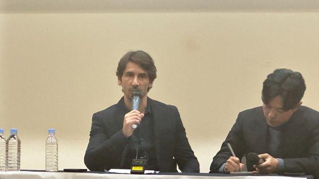 파주FC 초대 감독 누스 