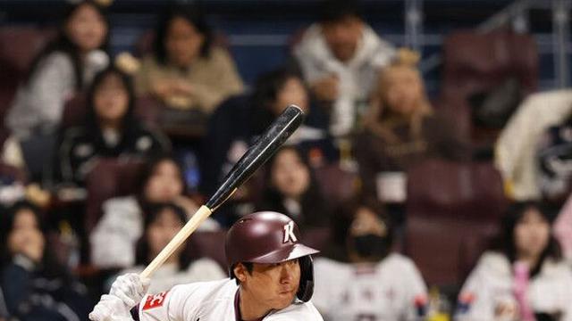 최하위 키움, 선수단 정리…외야수 김동엽 포함 8명 방출