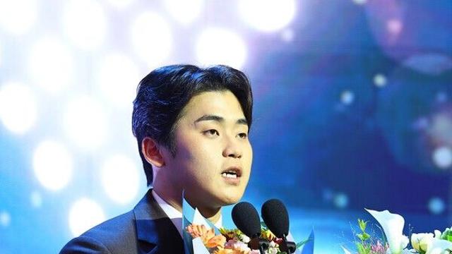 [STN 현장] '국가대표 마무리' KT 박영현, 35세이브로 '세이브상'…