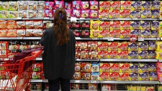 훨훨 나는 삼양·바짝 쫓는 농심…K라면 '왕좌' 경쟁