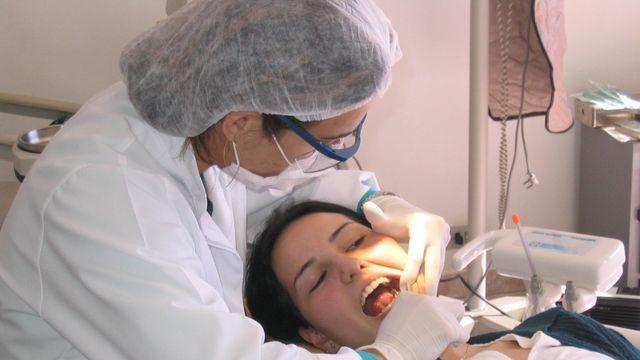 성인은 충치에 안전하다는 건 오해... 더 위험한 충치 있어