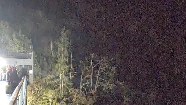 배가 섬을 박았어..