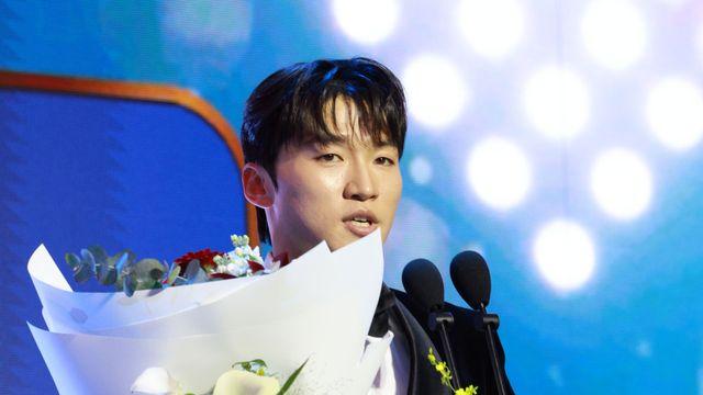 도루·수비상 수상자 박해민, 매직 박·도미노 피자 언급한 사연 [KBO 시상식]