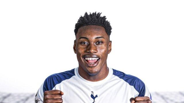 ‘손흥민도 없고, 케인도 없고’...토트넘 팔 걷어올렸다 “1월에 바이아웃 1,700억 공격수 노려”