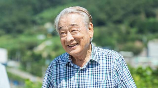 일평생 카메라 앞에 선 배우 이순재 25일 별세