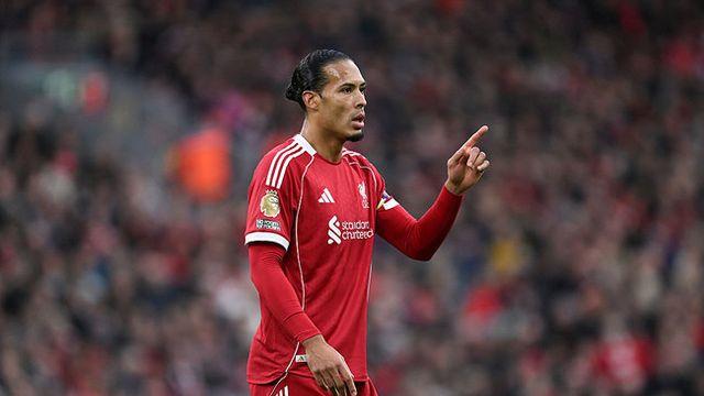 리버풀 ‘캡틴’의 분노! “일부 동료 자기중심적...모두가 부진 책임져야 한다” 반 다이크의 직설