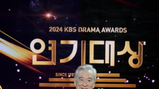 KBS, ‘개소리’ 몰아보기 등 故 이순재 작품 특별 편성